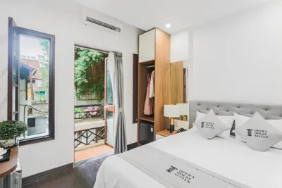 리미티드 나이트 딜 — Opera House Suites